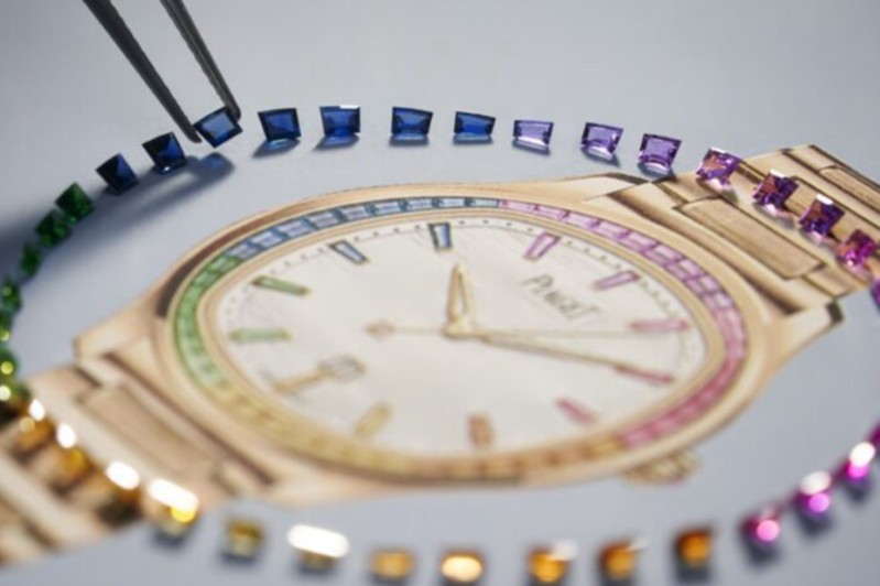 150周年献礼，伯爵推出Polo Date 36毫米彩虹腕表（图）